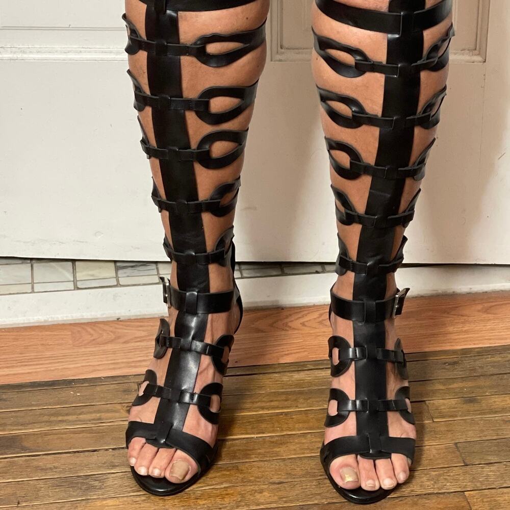 Ashro Knee High Pump Boots Strappy Black Zipper Size 8.5 Preowned B#3